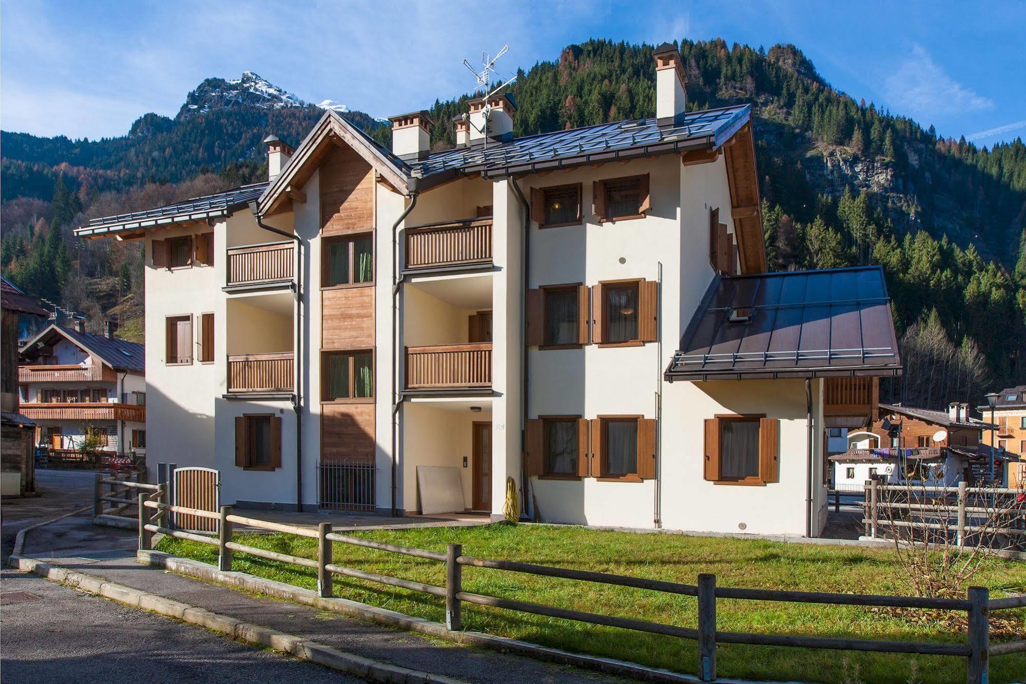 Casa Al Moro Apartment Rocca Pietore Luaran gambar